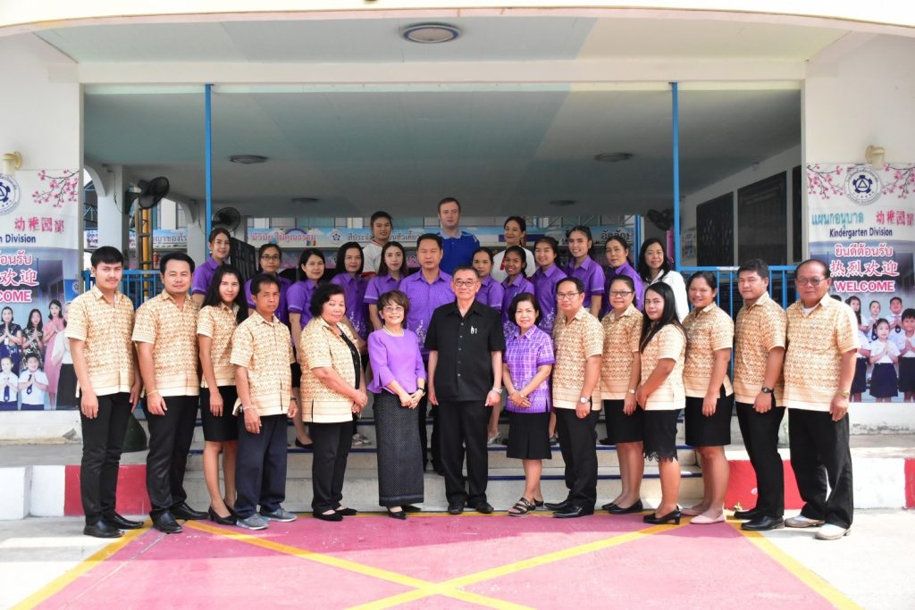 25-03-62 โรงเรียนบ้านบะแค อ.แวงใหญ่ เข้าศึกษาดูงานโรงเรียนฮั่วเคี้ยววิทยาลัย