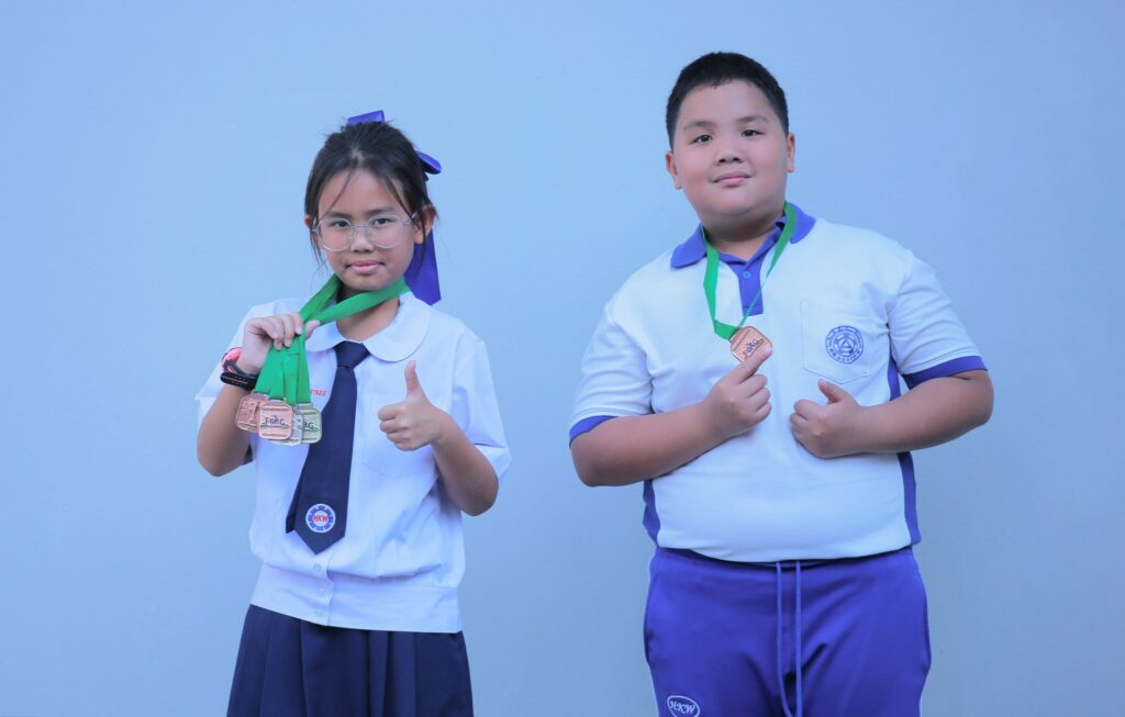 ขอแสดงความยินดีกับนักเรียนคนเก่ง