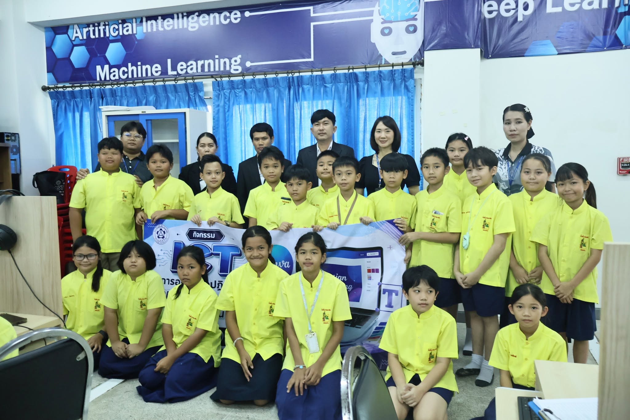 กิจกรรม ICT การอบรมเชิงปฏิบัติการออกแบบกราฟิกเบื้องต้นโดย Canva